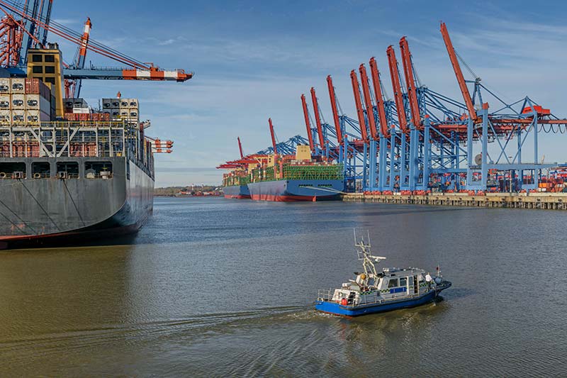 Hamburger Hafen und unsere Logistik
